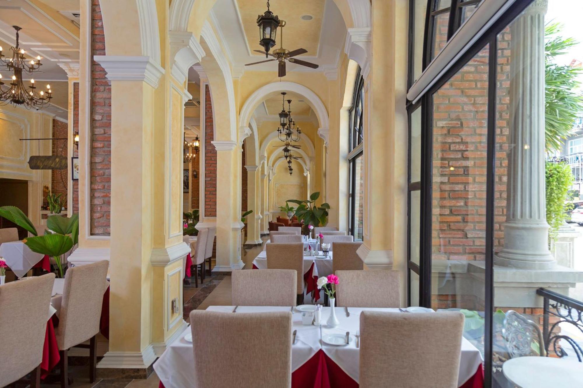 Anik Boutique Hotel Phnom Penh Exterior foto