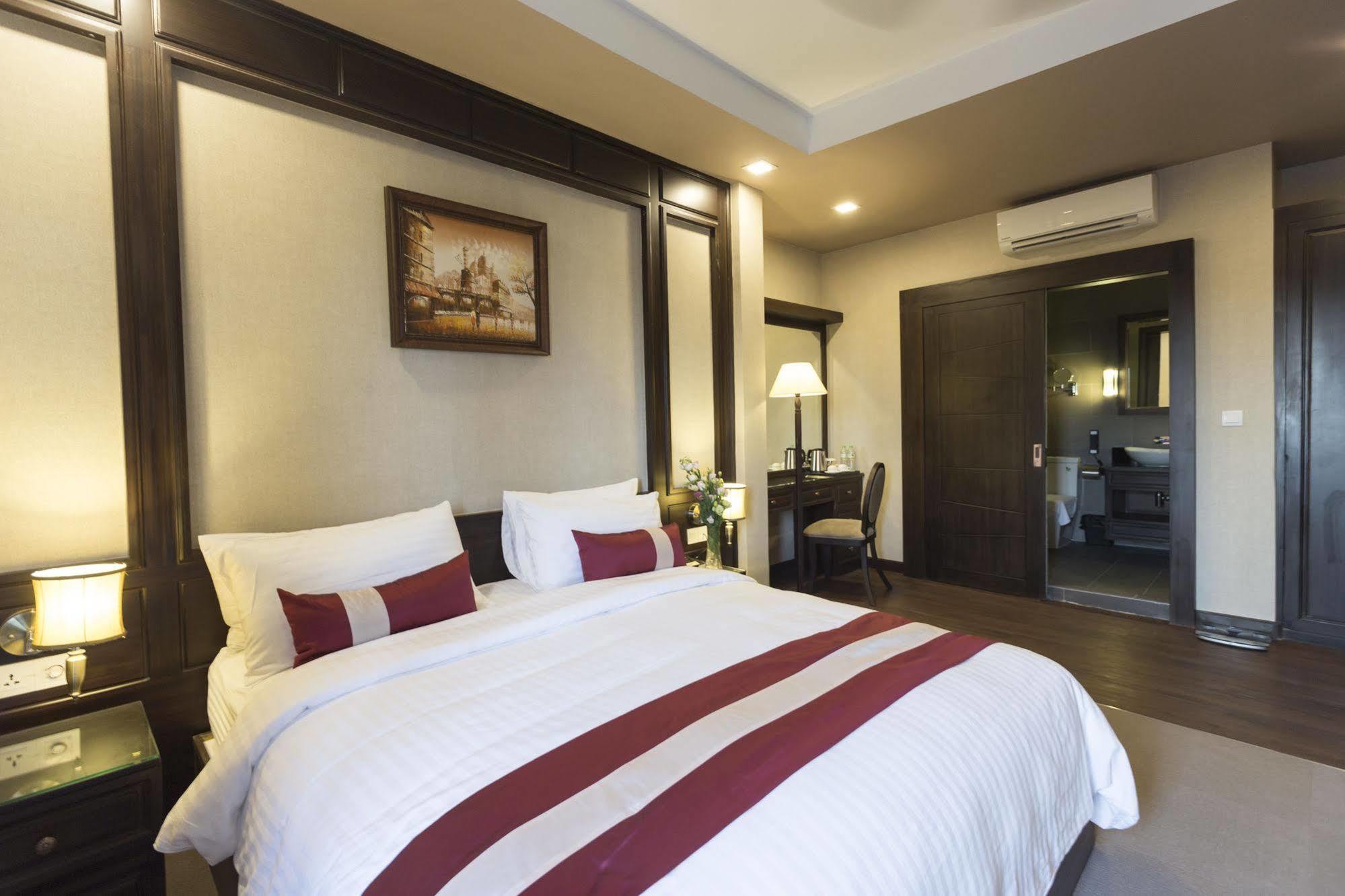 Anik Boutique Hotel Phnom Penh Exterior foto